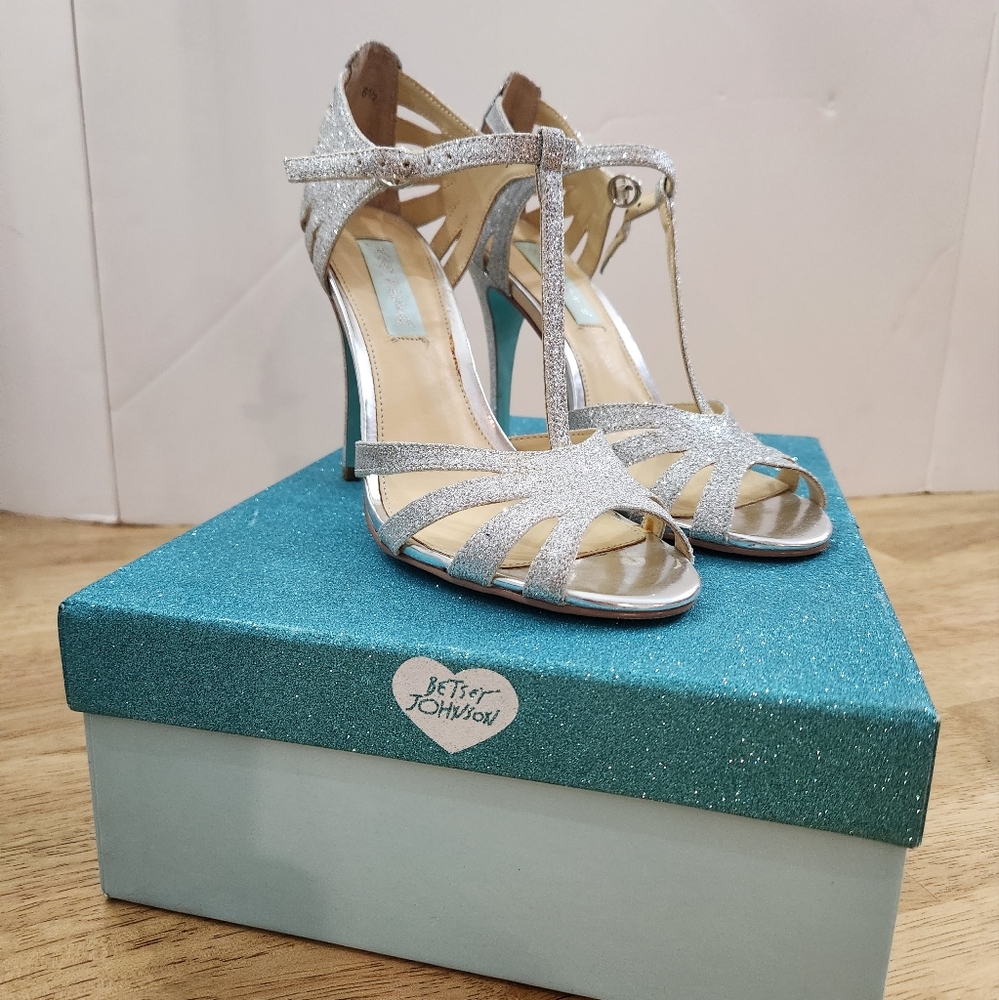 Blue by Betsey Johnson silver glitter t strap heels